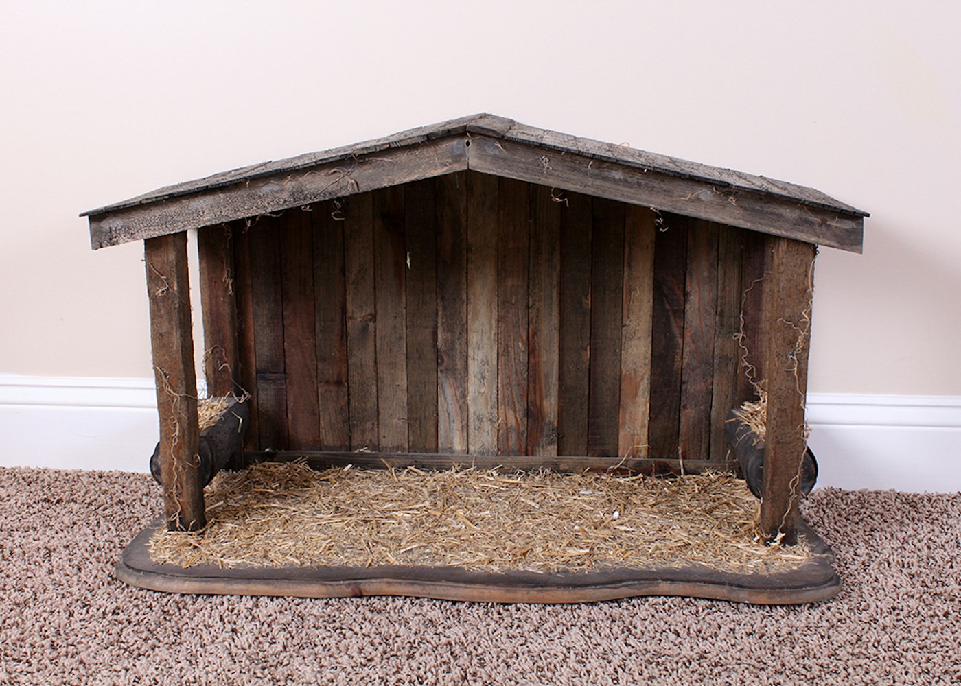 Natural Wood Nativity Stable : EBTH