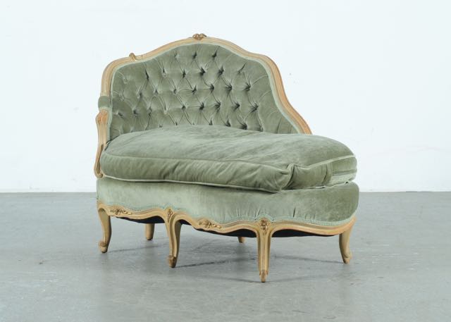 French Provencial Style Small Chaise Lounge EBTH