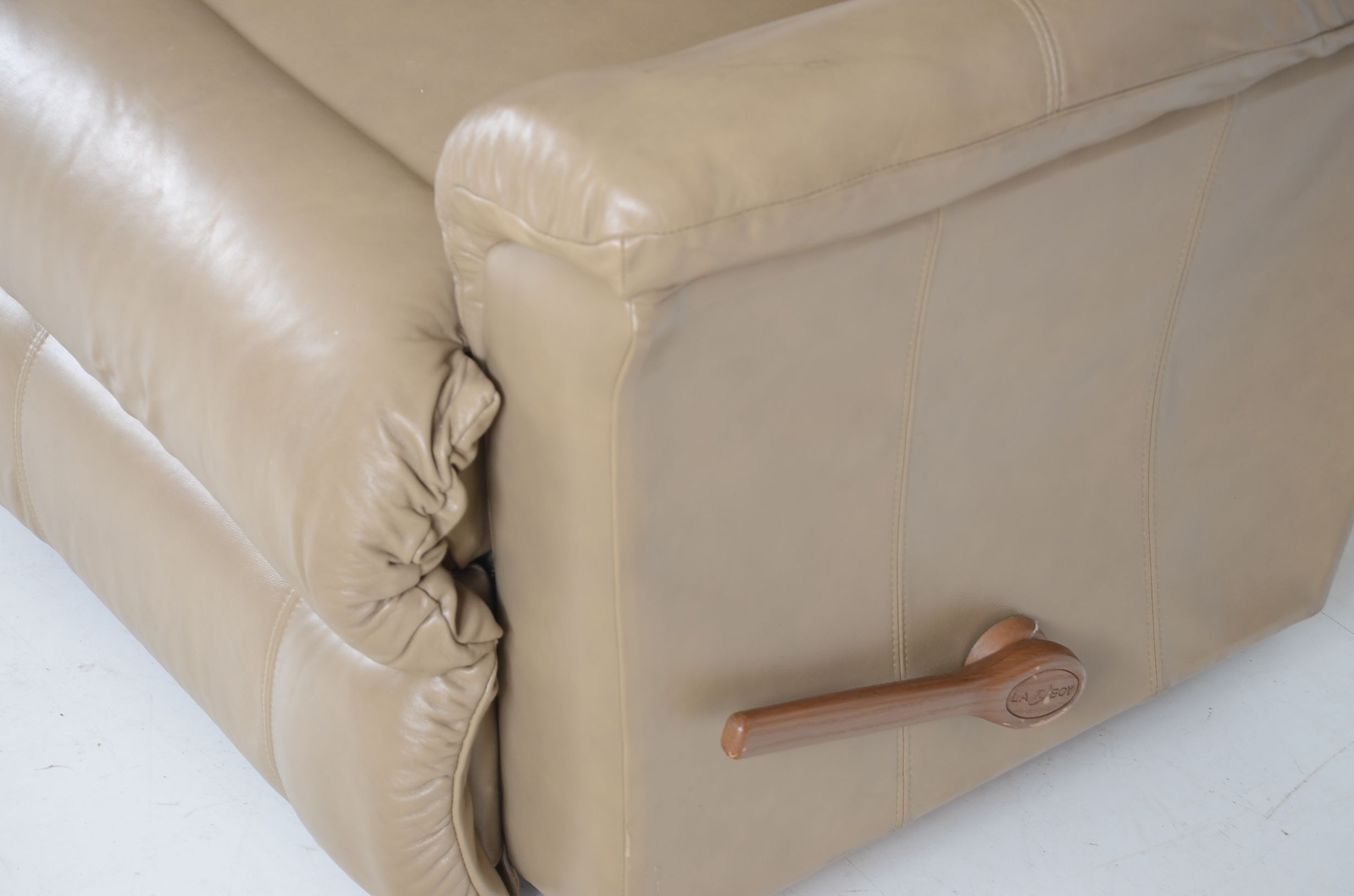 Light Brown Vinyl Reclining Sofa EBTH