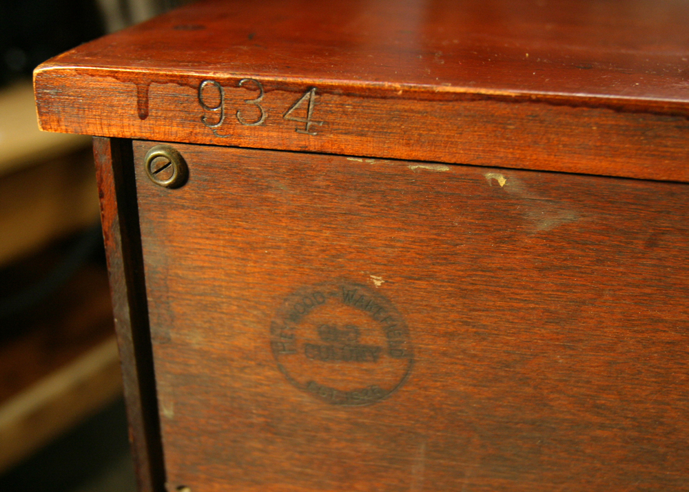 Vintage MidCentury Heywood Wakefield "Old Colony" Maple Dresser EBTH