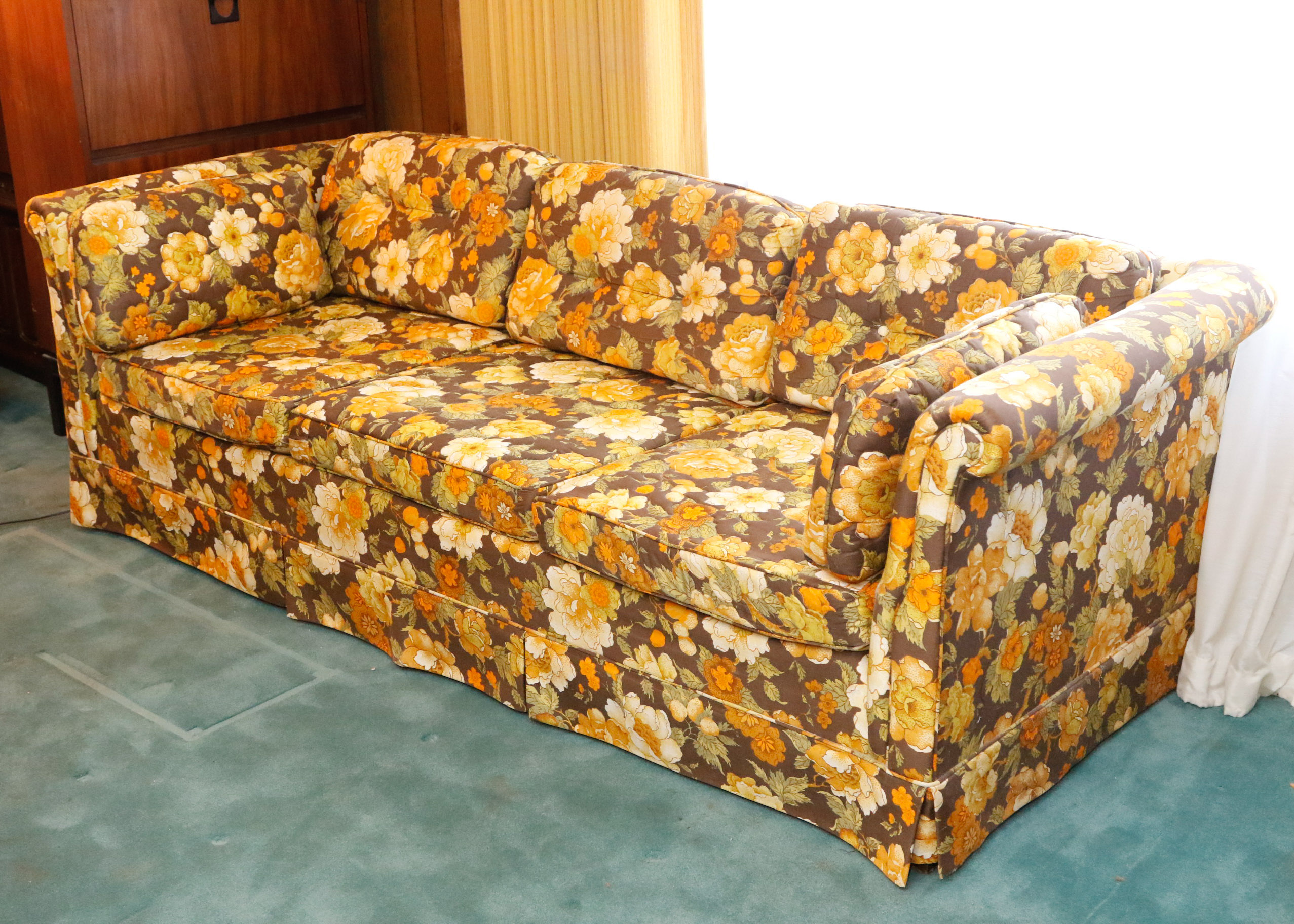Vintage Franklin Furniture Co. Floral Upholstered Sofa EBTH