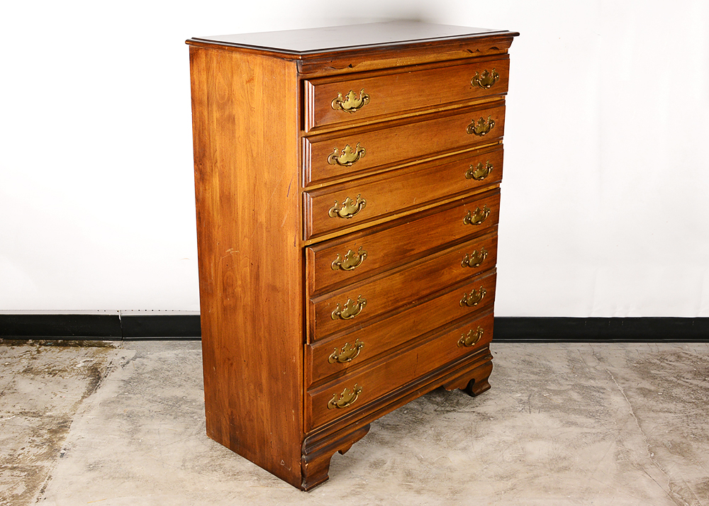 Walnut Federal Style Chest Of Drawers | EBTH