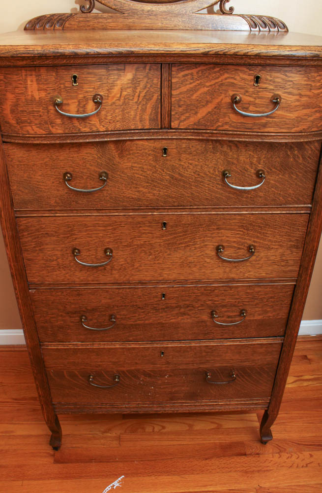 Victorian Chest of Drawers with Oval Mirror EBTH