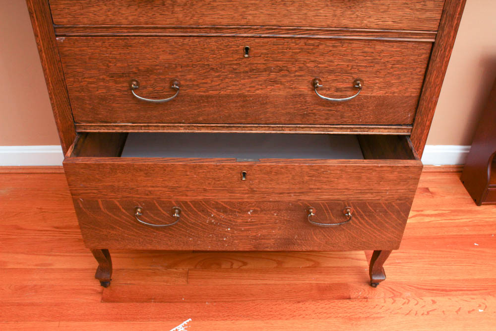 Victorian Chest of Drawers with Oval Mirror EBTH