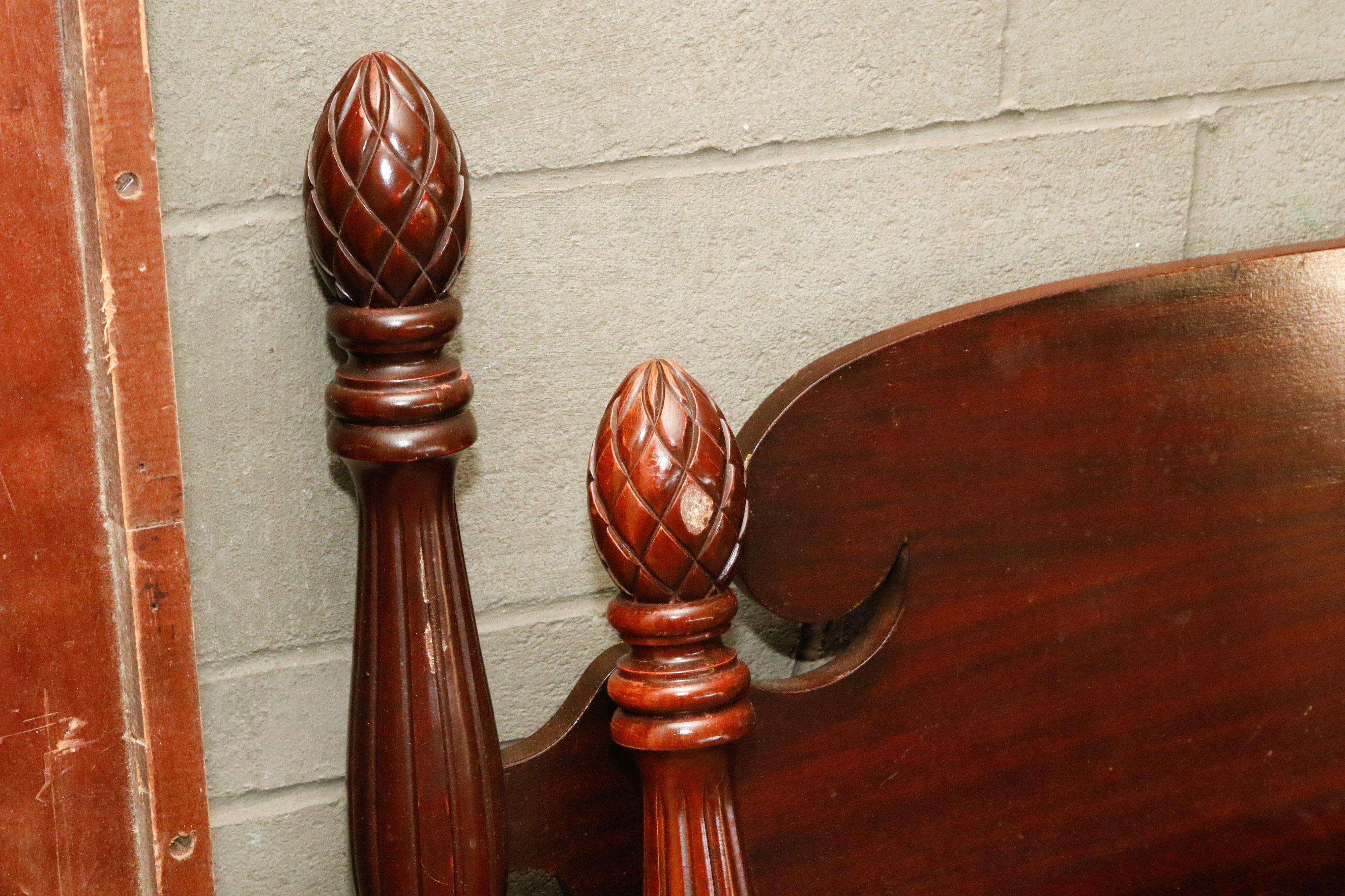 Van Stee Twin Pineapple Poster Bed EBTH