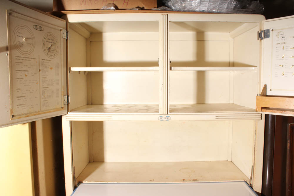 Vintage Sellers Kitchen Cabinet | EBTH