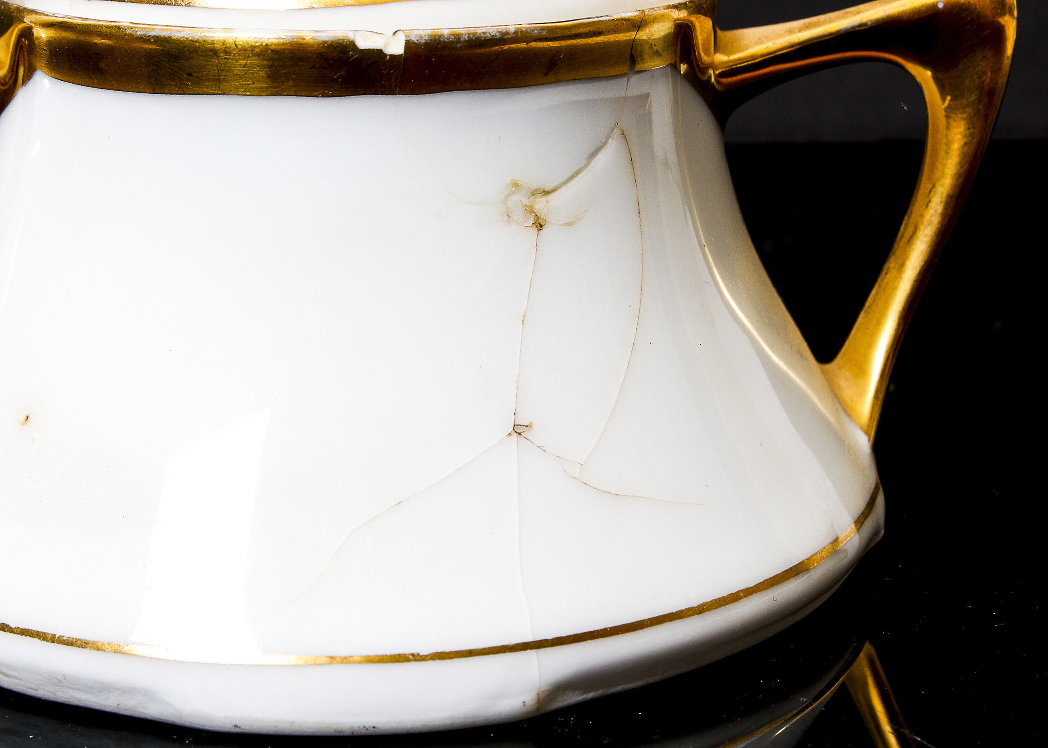 Gold Rimmed China EBTH
