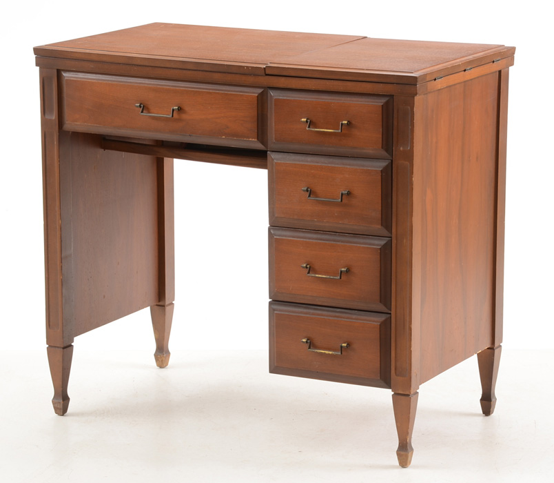 Vintage Kenmore Sewing Machine and Table EBTH