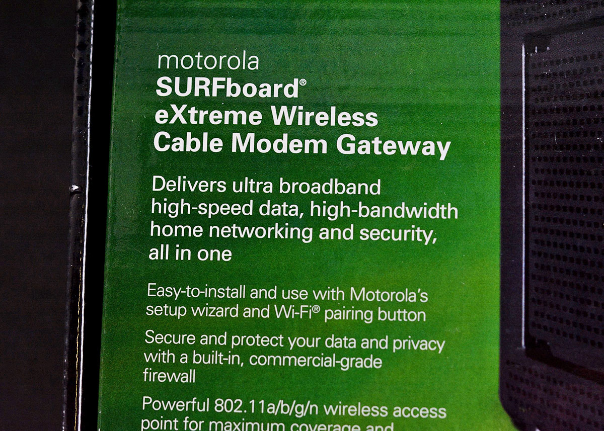 Motorola Surfboard Extreme Wireless Cable Modem Gateway EBTH