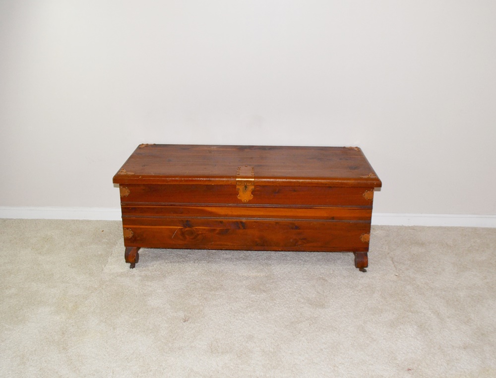 CaswellRunyan Vintage Cedar Chest EBTH