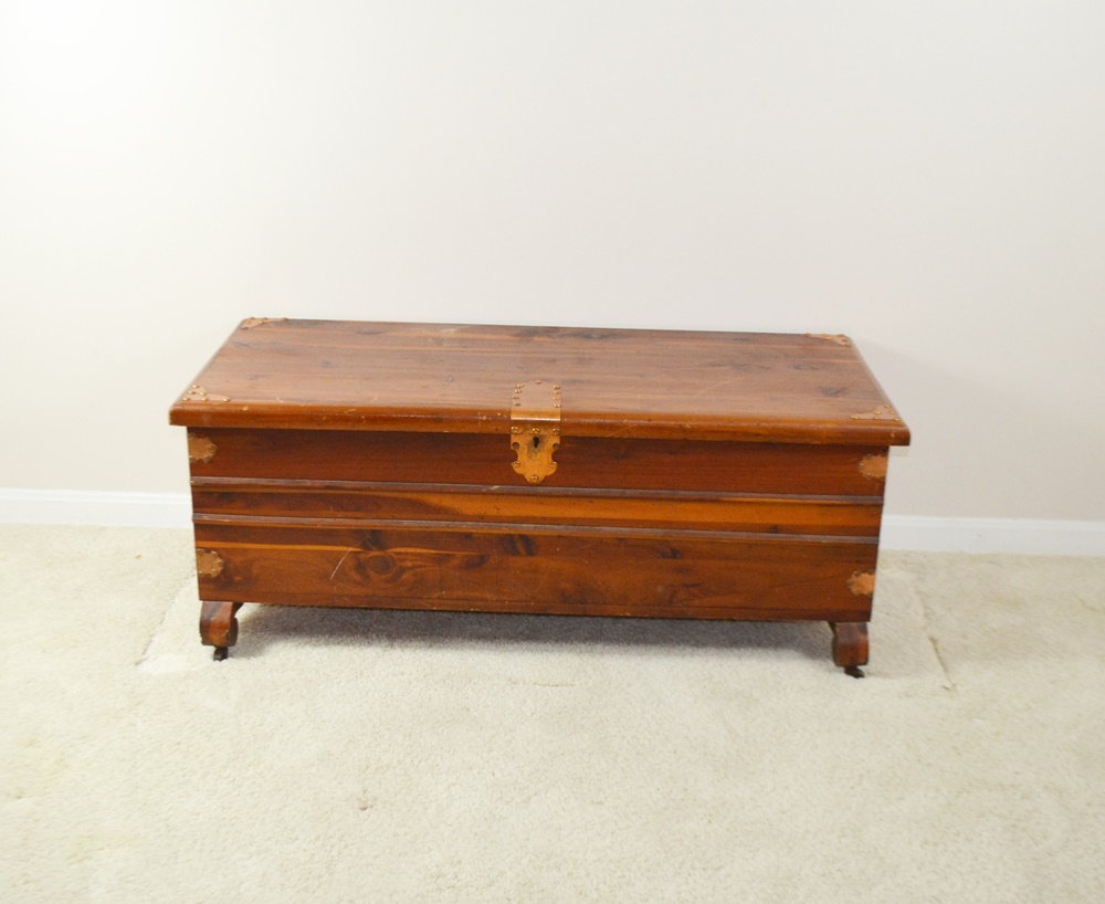CaswellRunyan Vintage Cedar Chest EBTH