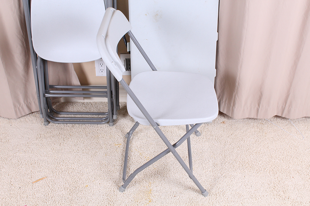 Office Star 36" Folding Table and Four Chairs EBTH