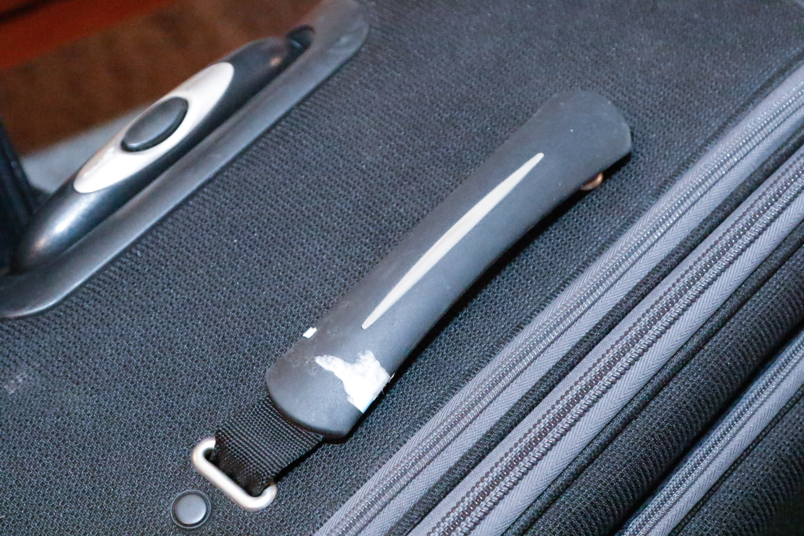 TwoPiece Eddie Bauer Luggage Set EBTH