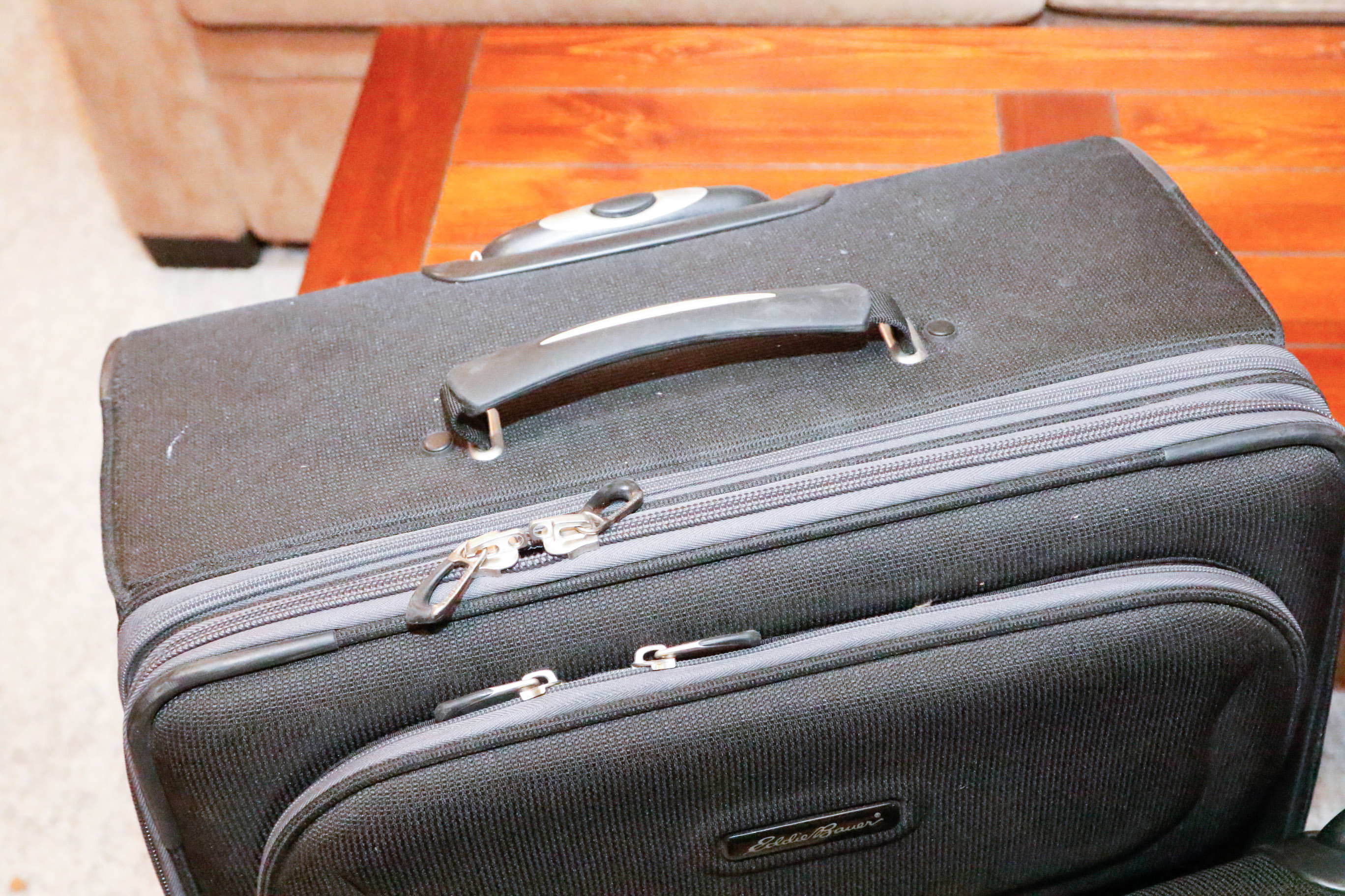 TwoPiece Eddie Bauer Luggage Set EBTH