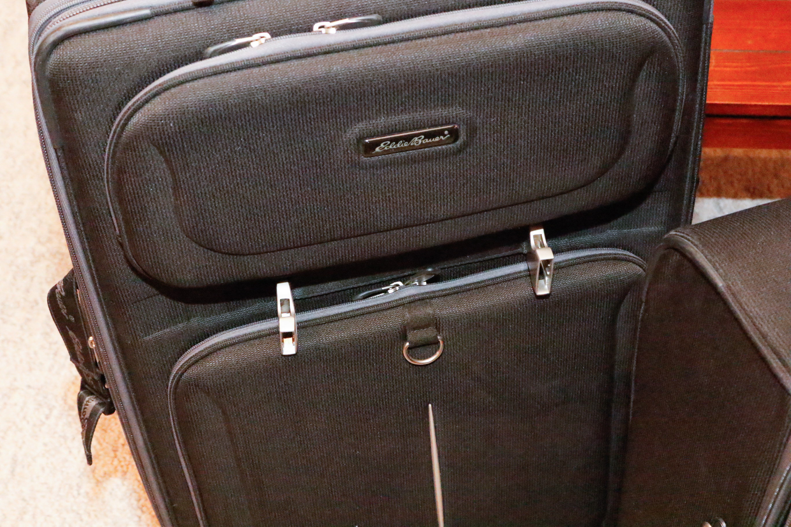 TwoPiece Eddie Bauer Luggage Set EBTH