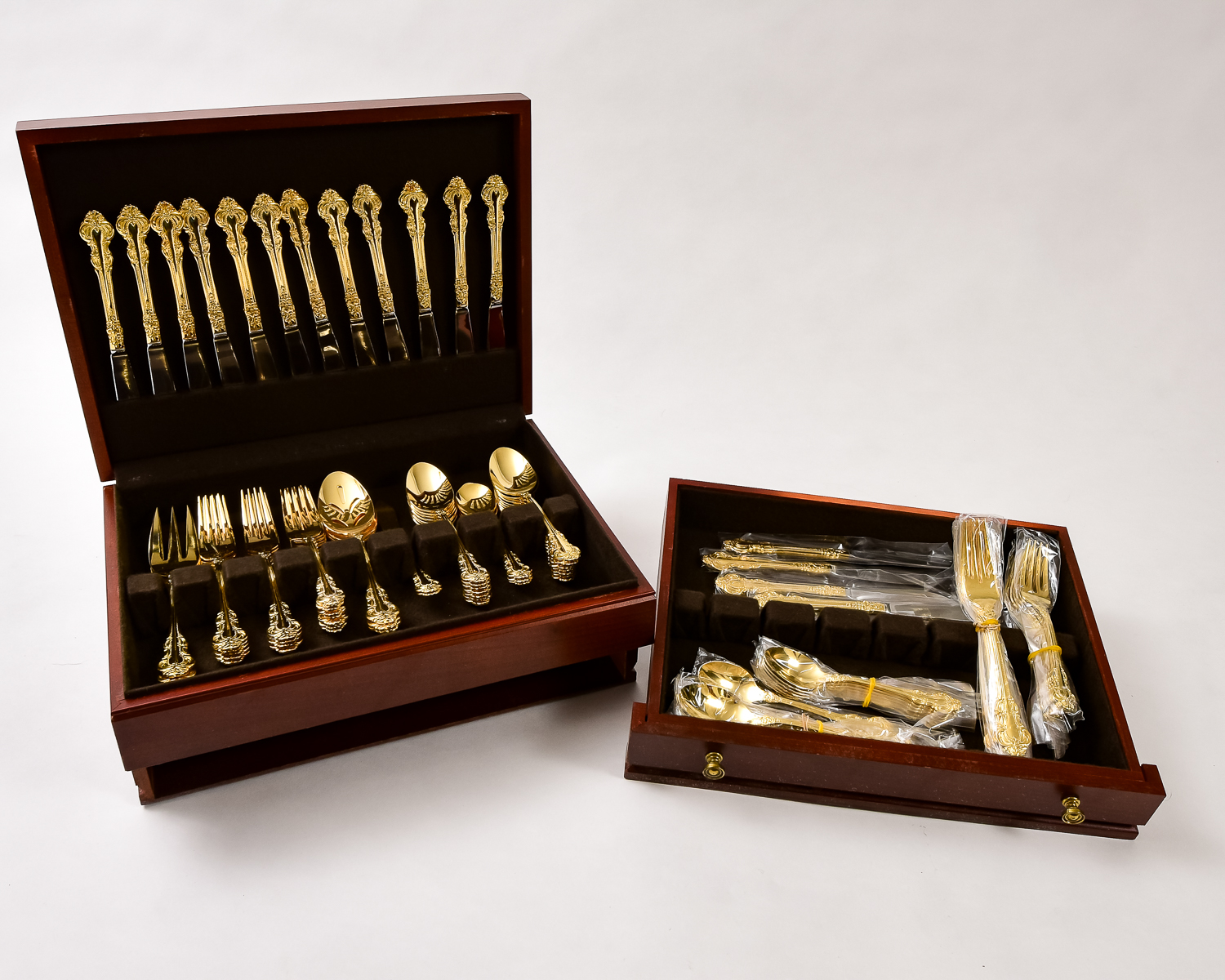 Gold Tone Stainless Steel Flatware EBTH