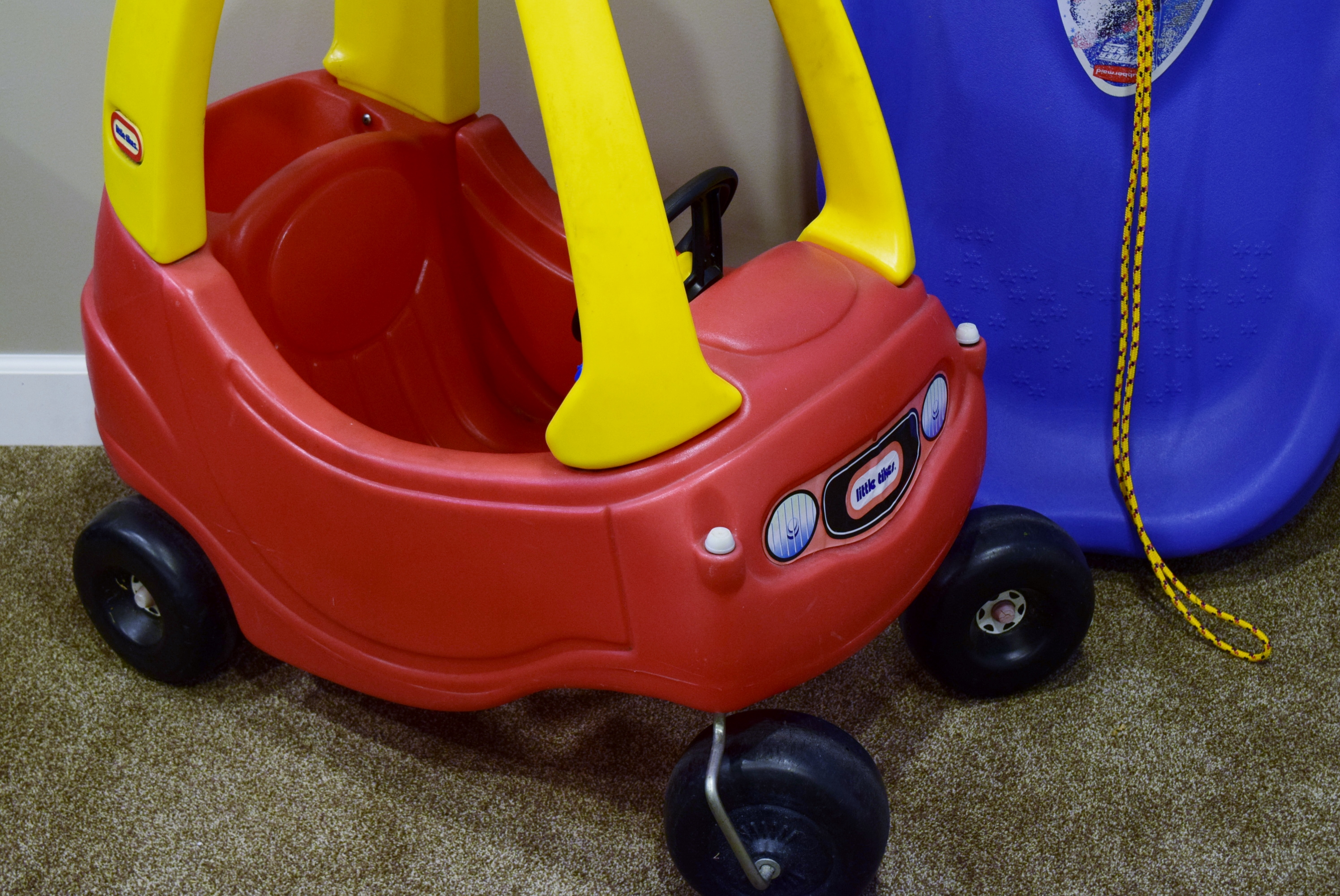 LittleTikes Cozy Coupe and Rubbermaid Sled EBTH