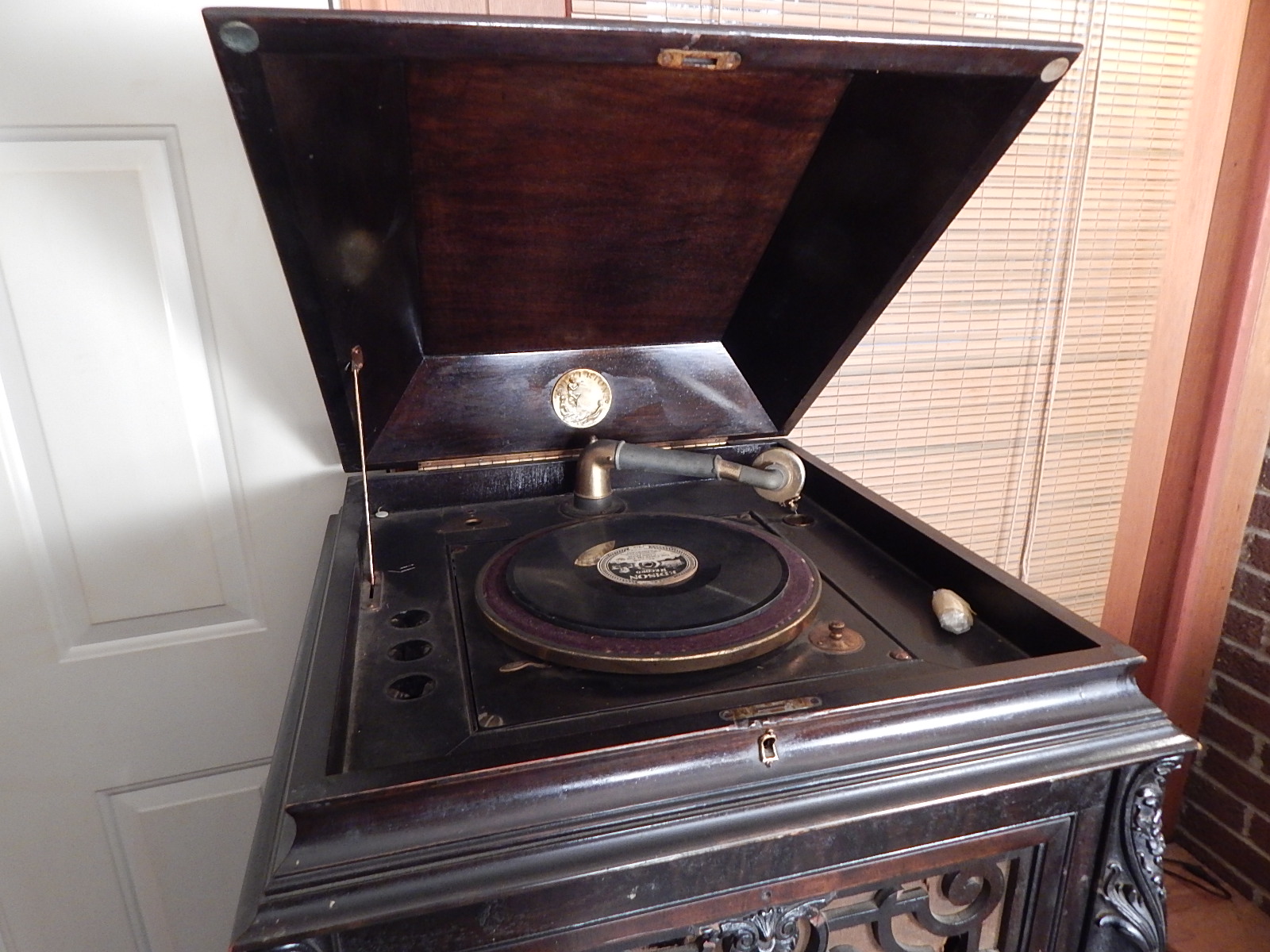 Antique Silvertone Victrola Phonograph EBTH
