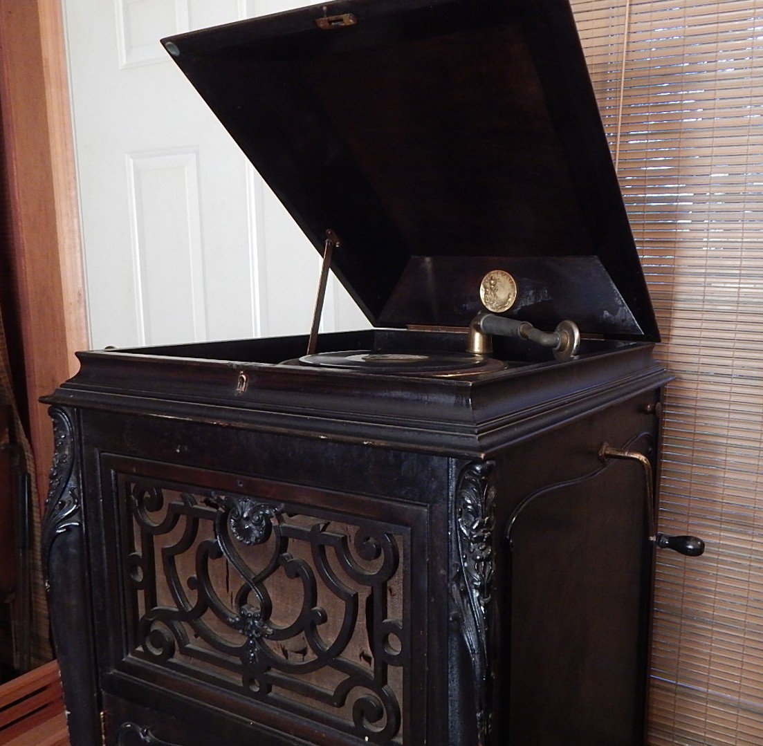 Antique Silvertone Victrola Phonograph EBTH