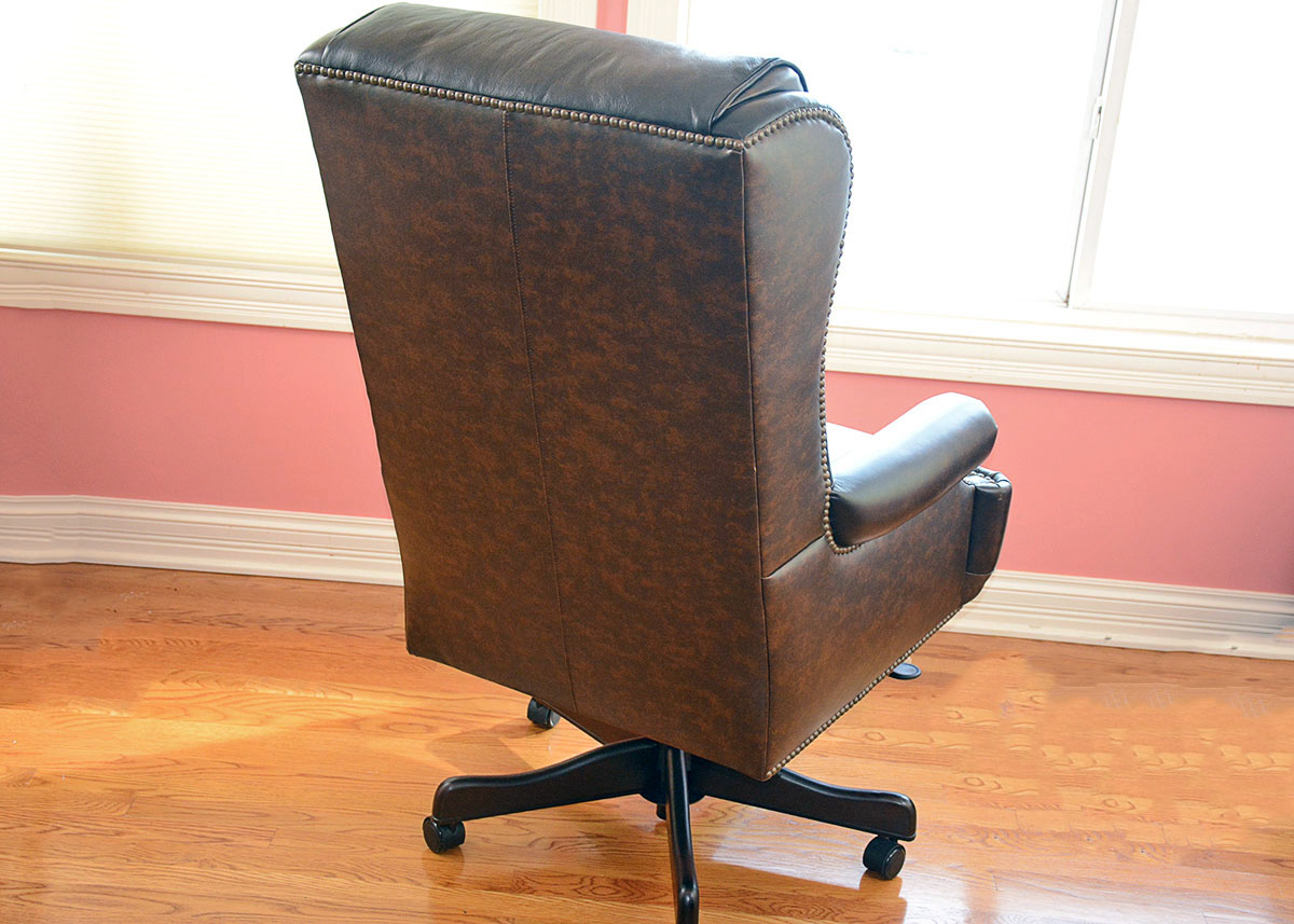 Donovan Leather Office Chair by Havertys Furniture EBTH