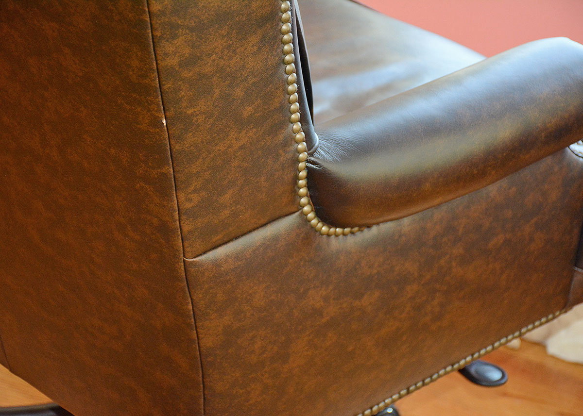 Donovan Leather Office Chair by Havertys Furniture EBTH