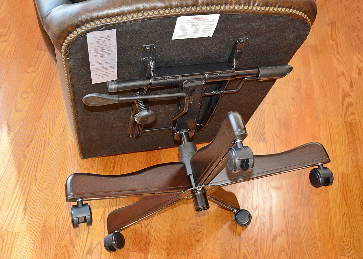 Donovan Leather Office Chair by Havertys Furniture EBTH