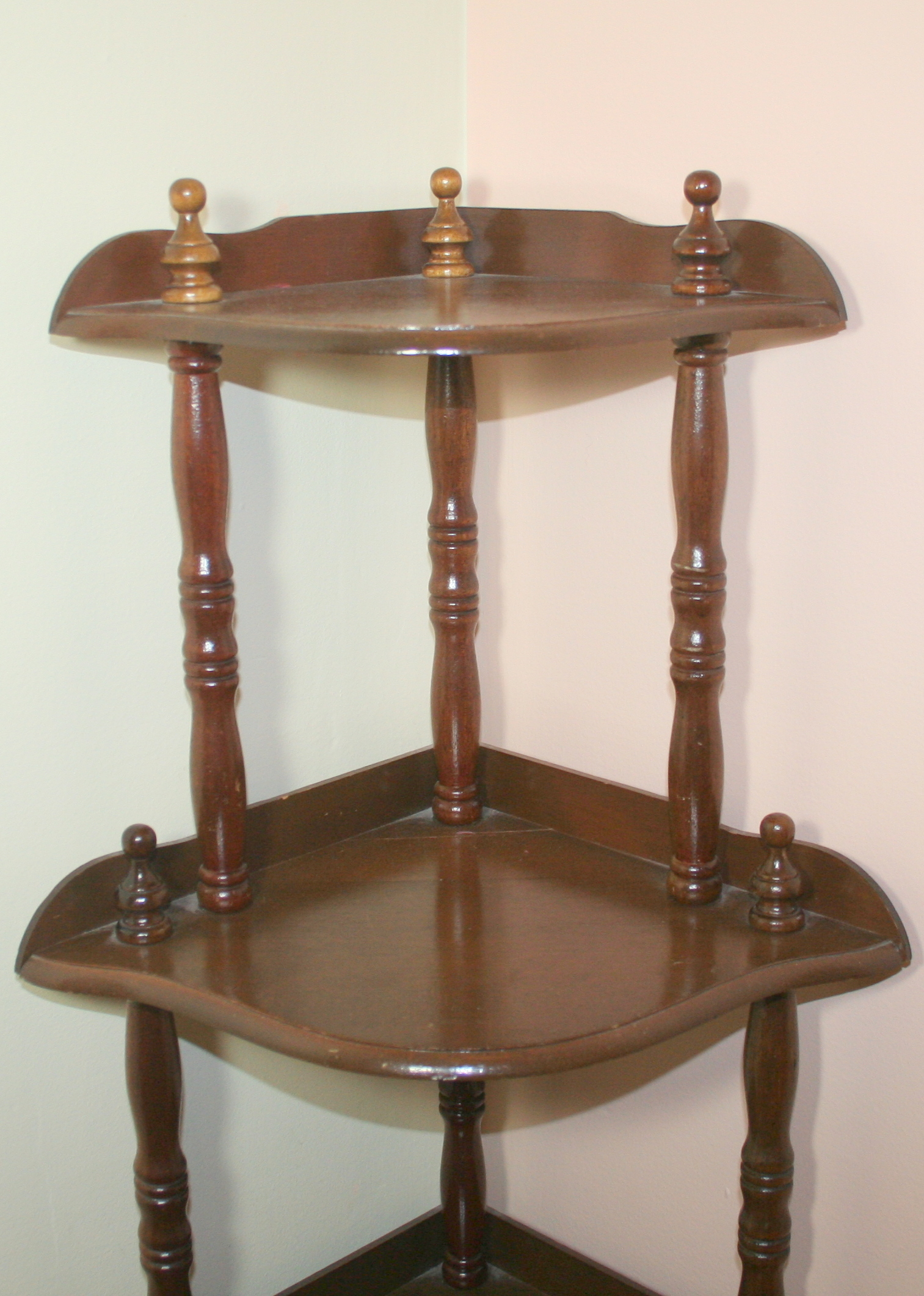 Wood Corner Display Shelf EBTH