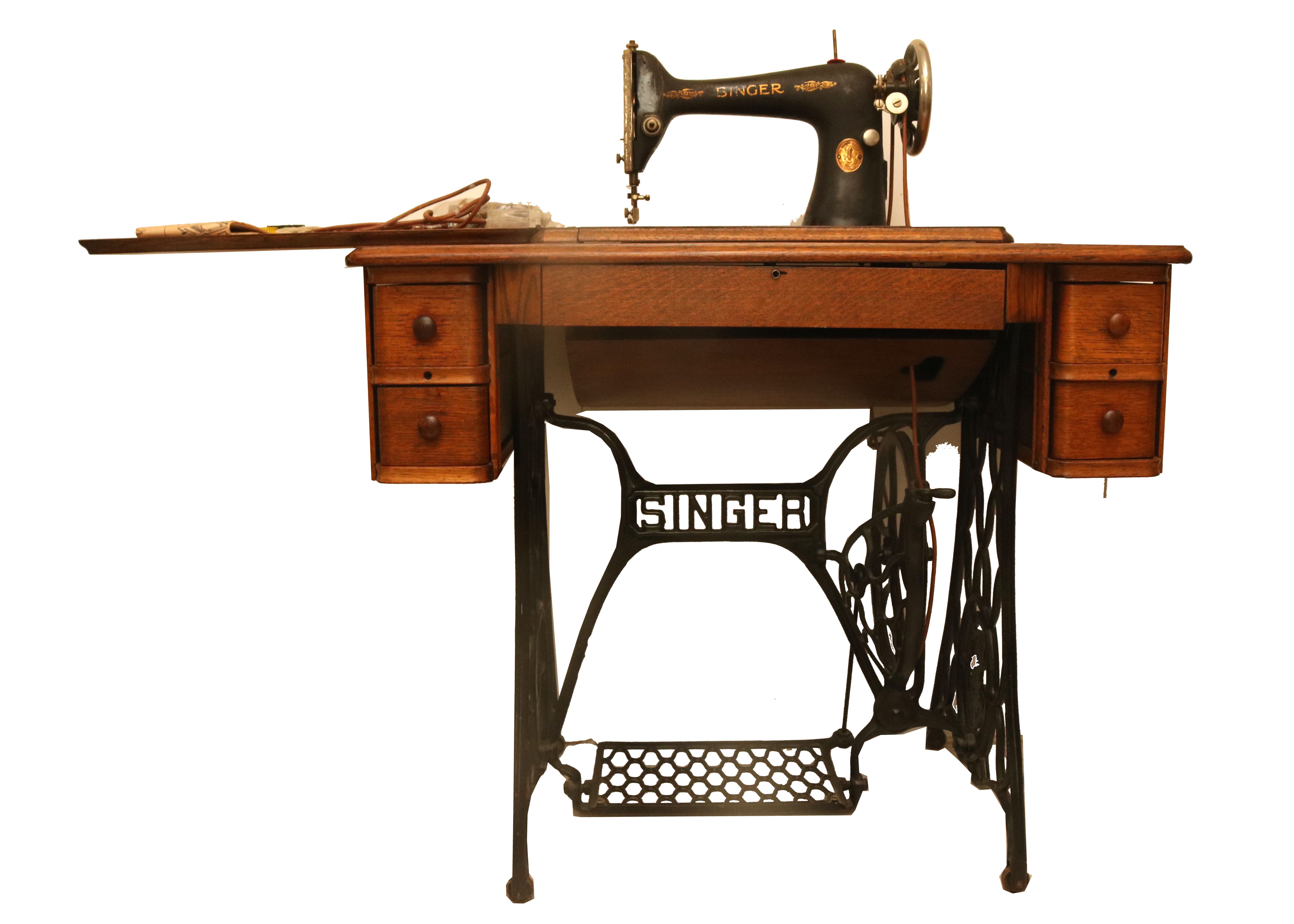 Singer Sewing Machine with Cast Iron Base EBTH