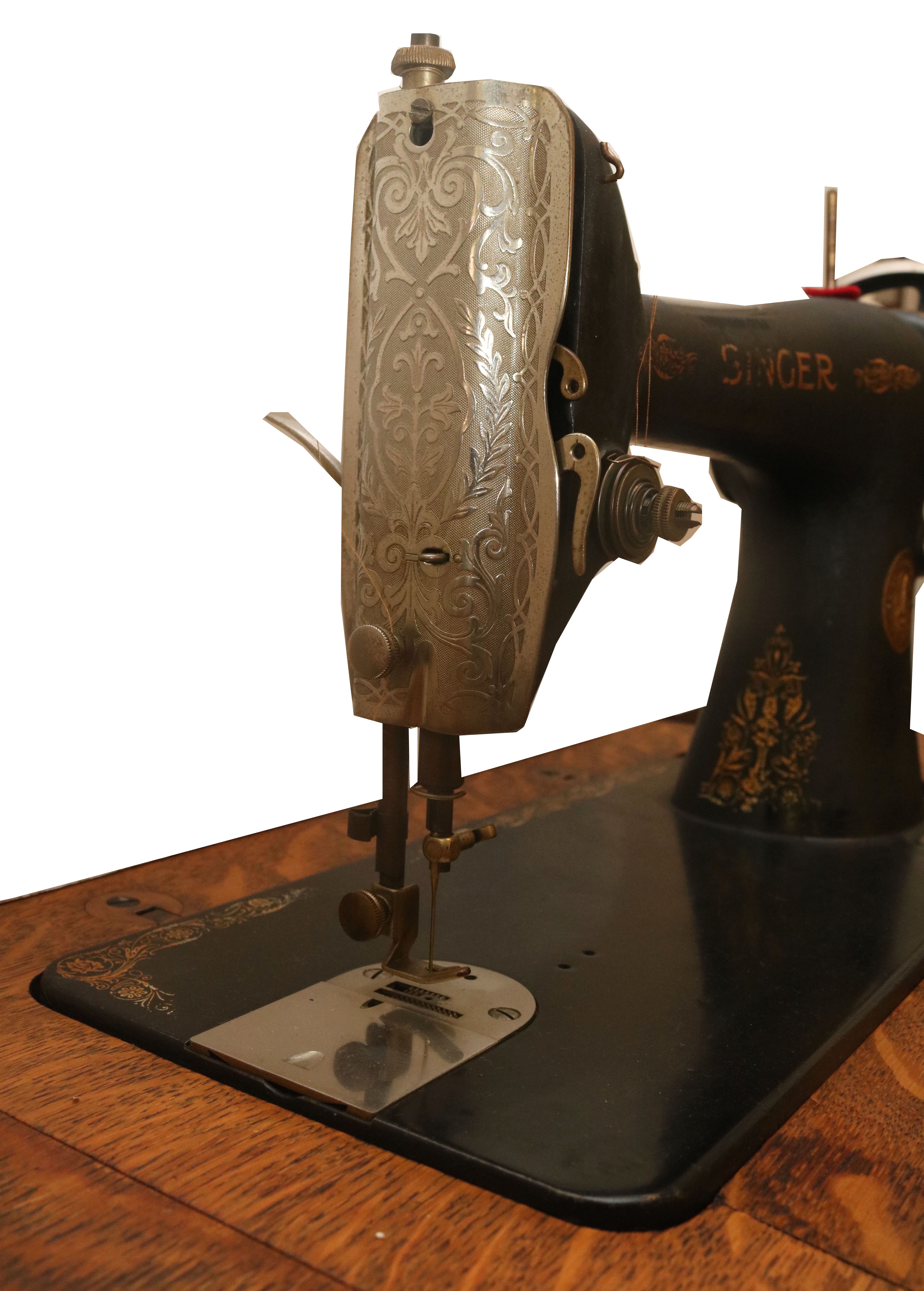 Singer Sewing Machine with Cast Iron Base EBTH