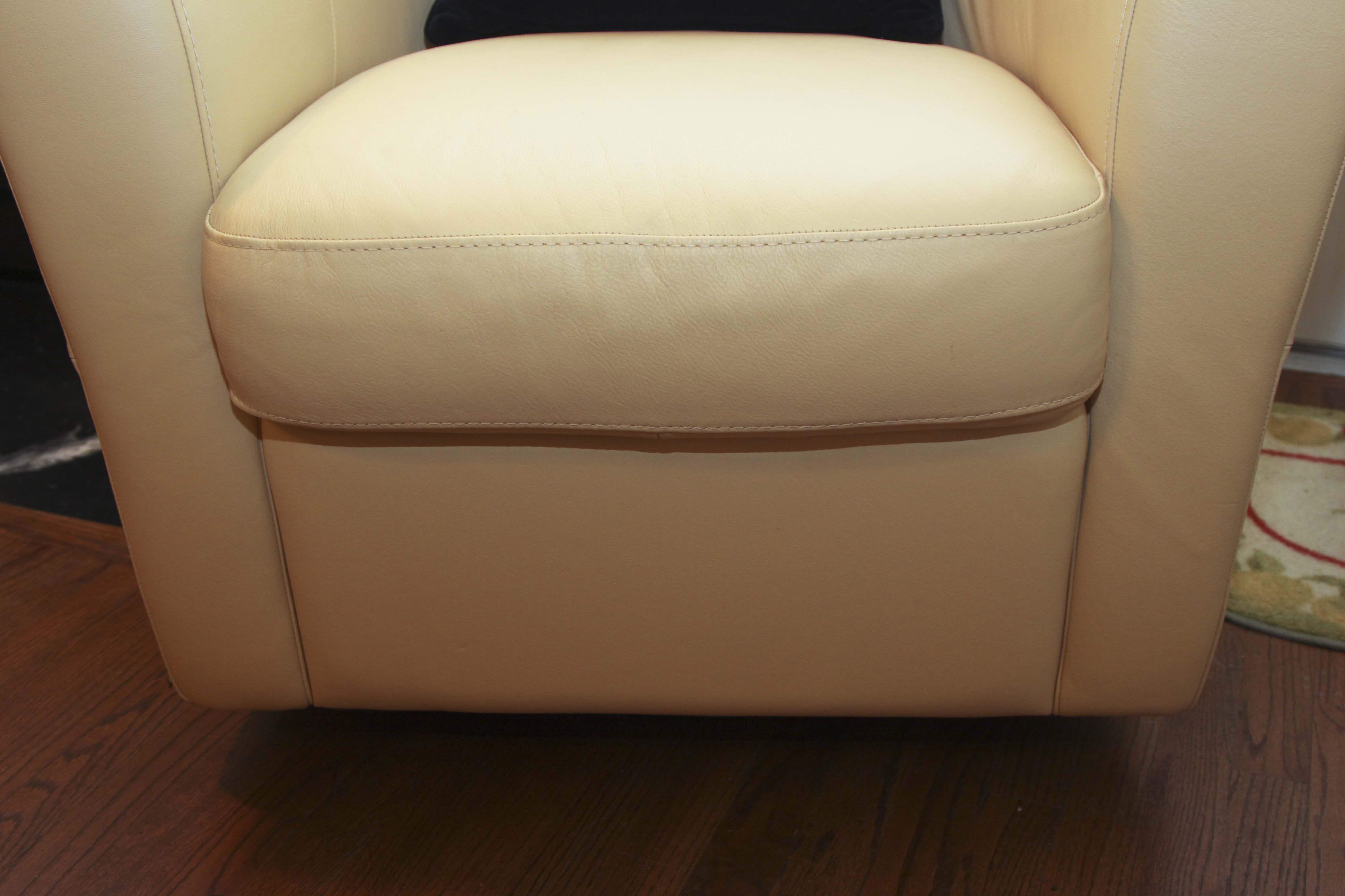 Italsofa Buttercup Yellow Leather Swivel Chair EBTH