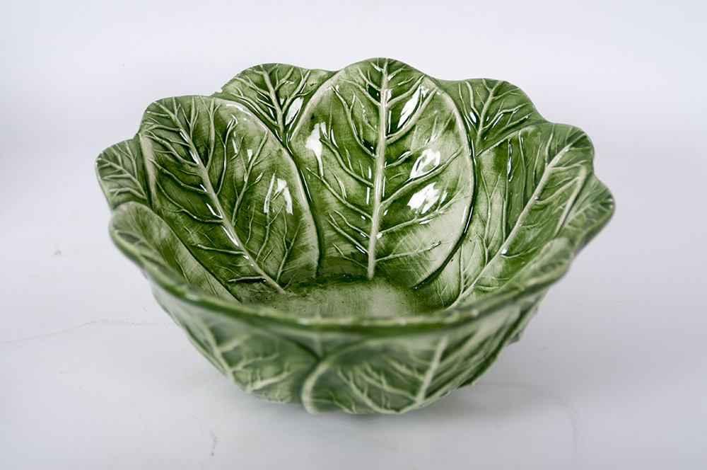 Collection of Lettuce Leaf Serving Pieces EBTH