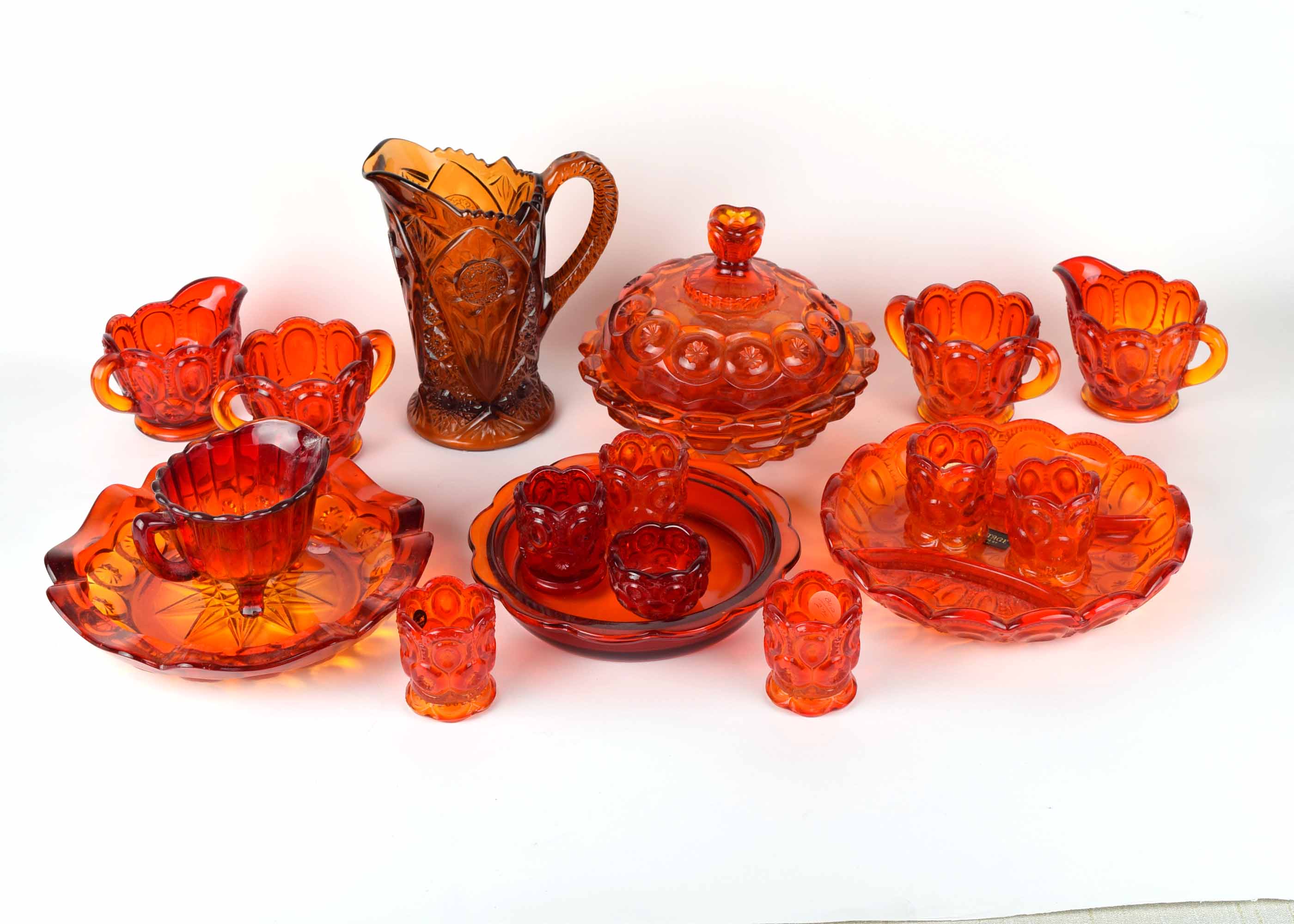 Vintage Red Orange Heritage By Smith Label Amberina Glassware Ebth vintage red orange heritage by smith label amberina glassware