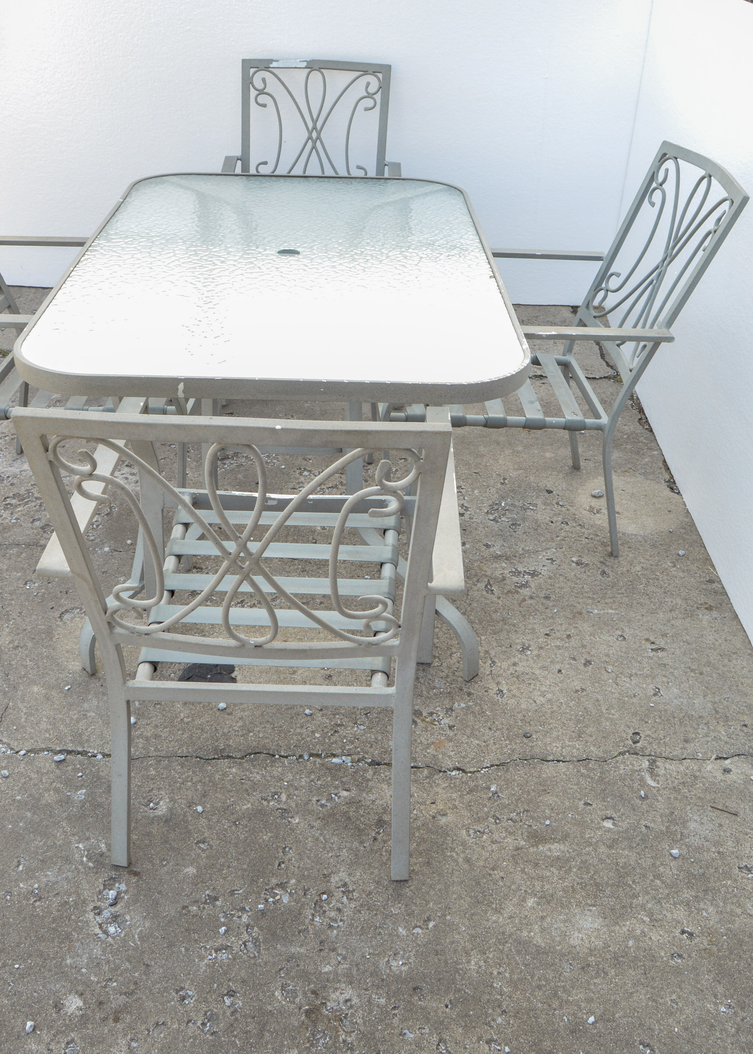 Metal Patio Table and Chair Set EBTH