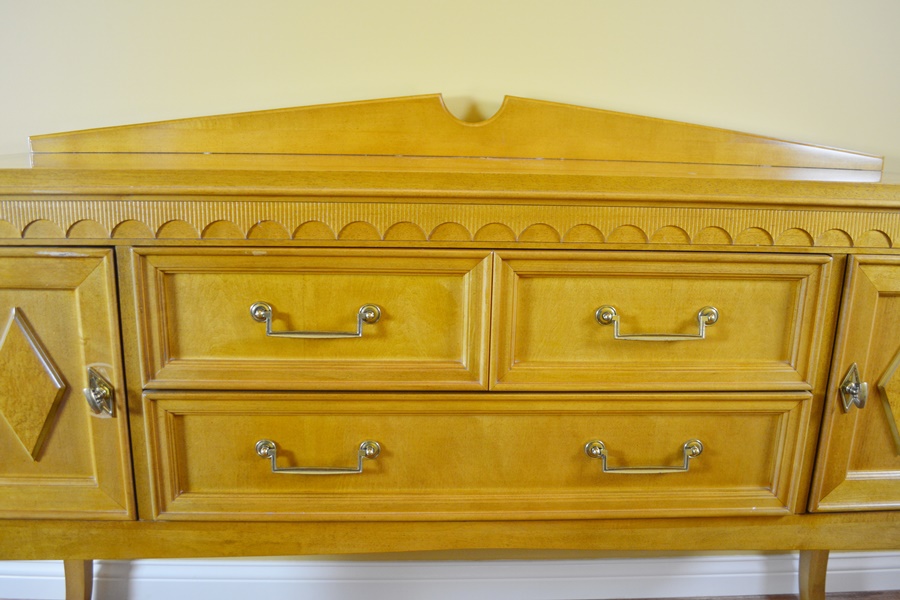 Stanley Furniture Federal Style Maple Buffet Sideboard EBTH