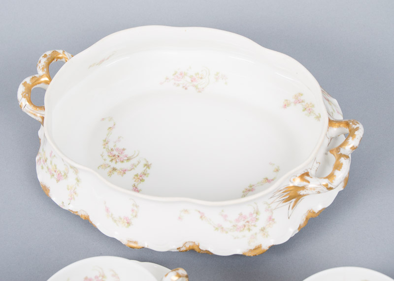 Antique Theodore Haviland Limoges "Norma" Pattern China Set EBTH