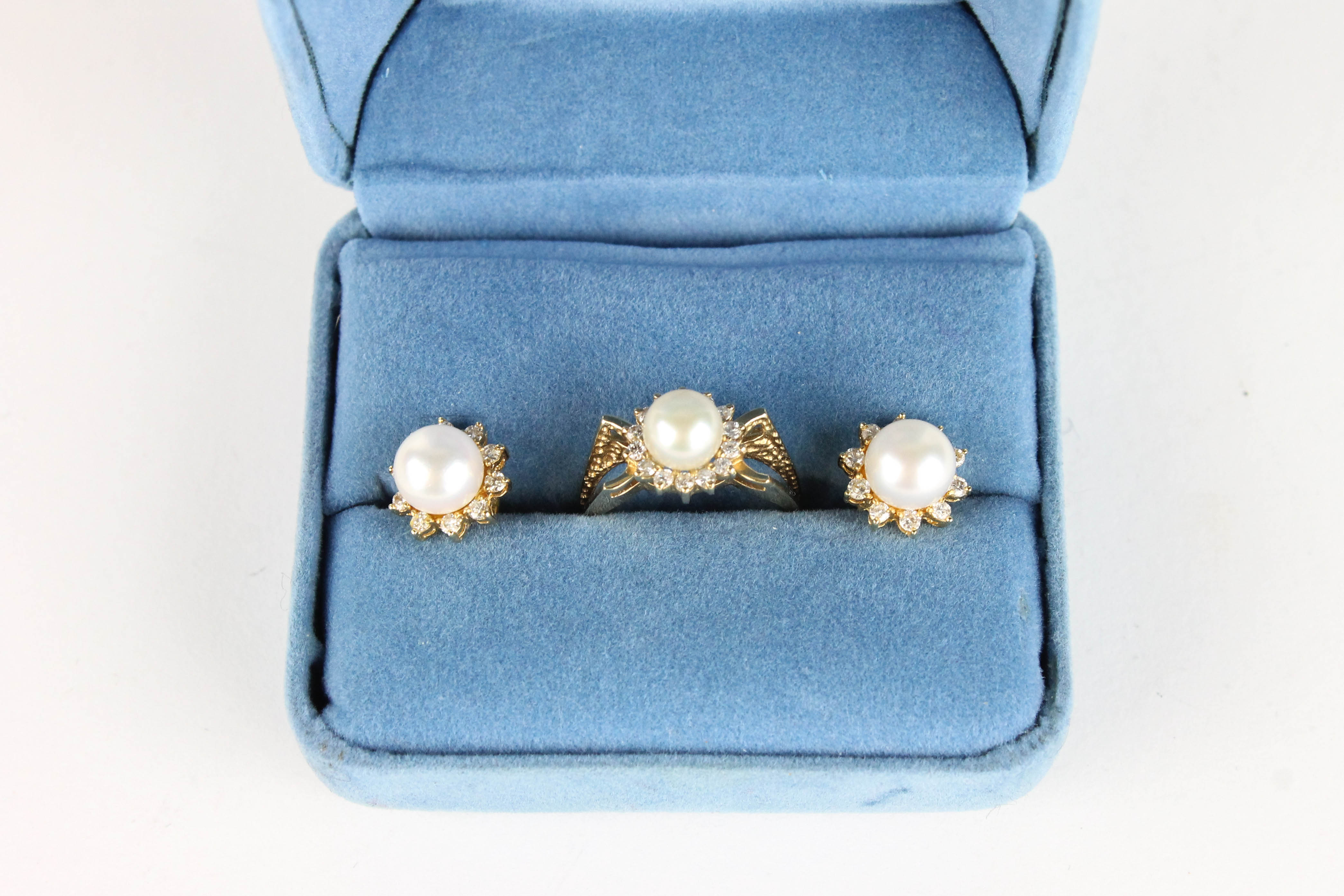 14K Yellow Gold Earring and Ring Set with Diamonds and Pearls EBTH