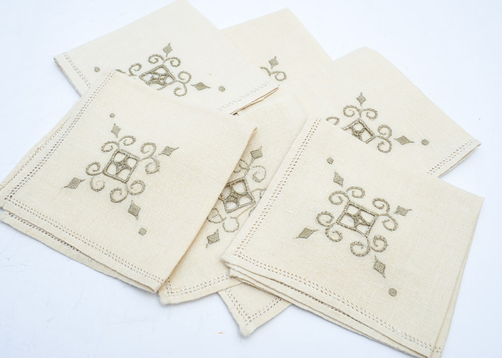 Vintage Hand Embroidered Tablecloth and Napkins EBTH