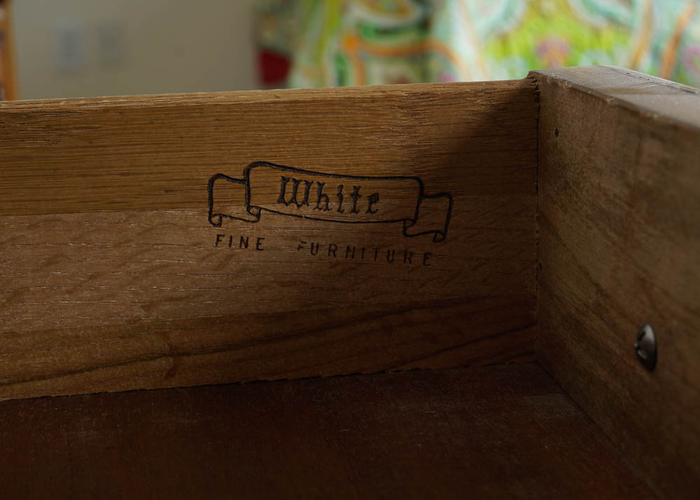 White Fine Furniture Butternut Wood Nightstand Pair EBTH