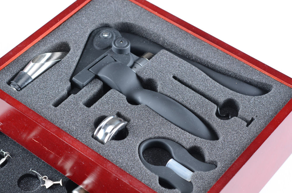 La Vigna Wine Accessories Bottle Opener EBTH