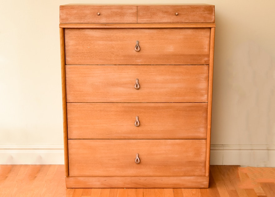 United Furniture Corporation Chest Of Drawers Ebth