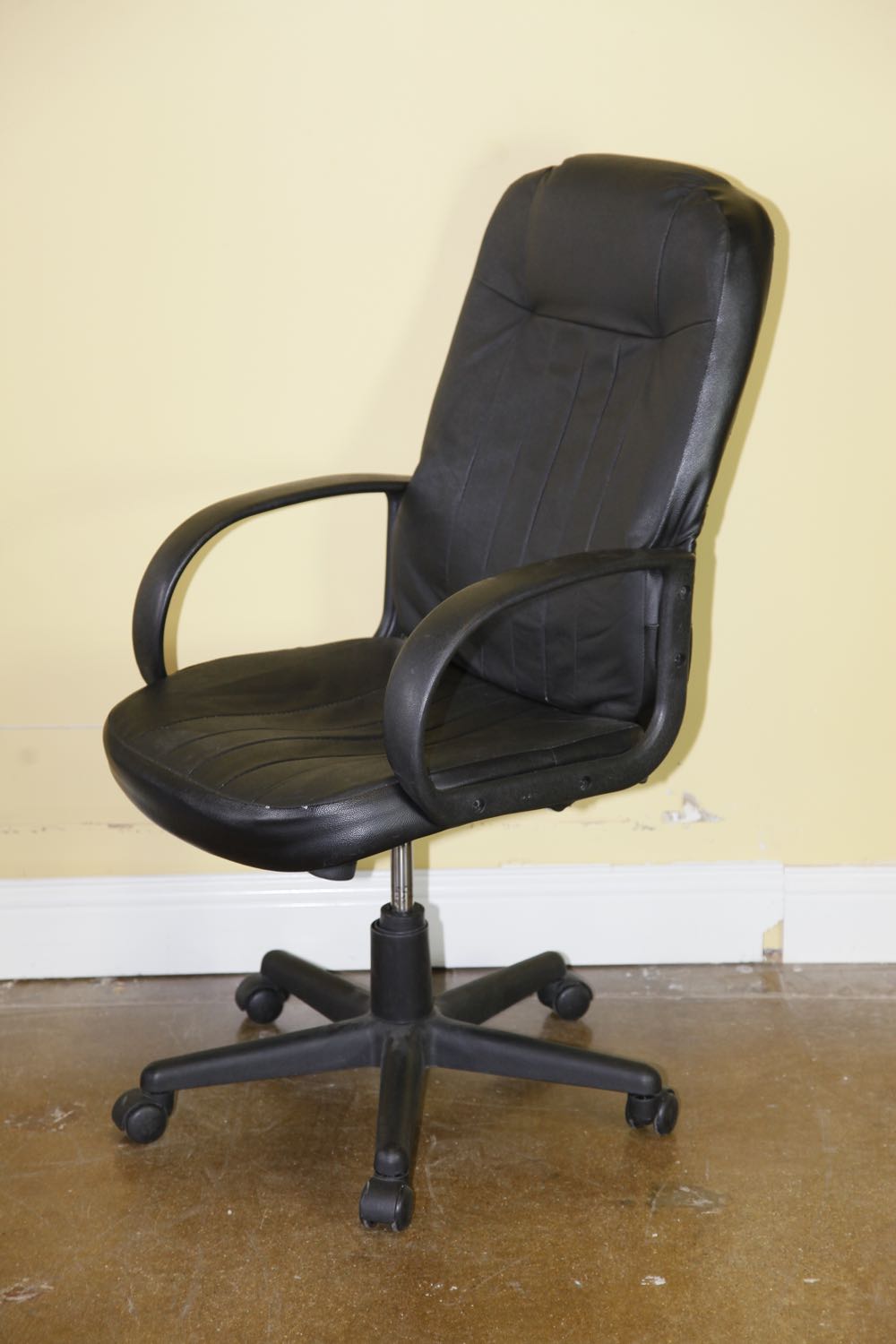 Trio of Matching Swinton Avenue Trading Office Chairs EBTH