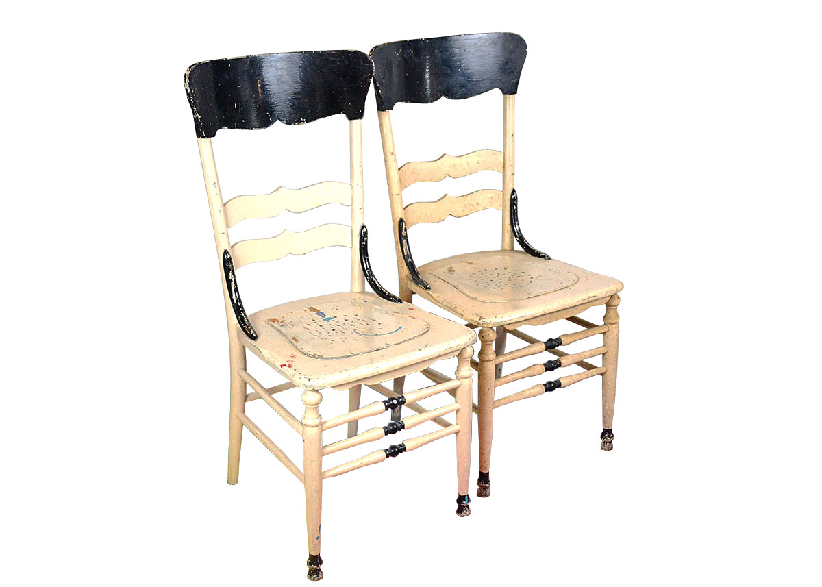 Pair of Vintage Painted Ladder Back Chairs EBTH