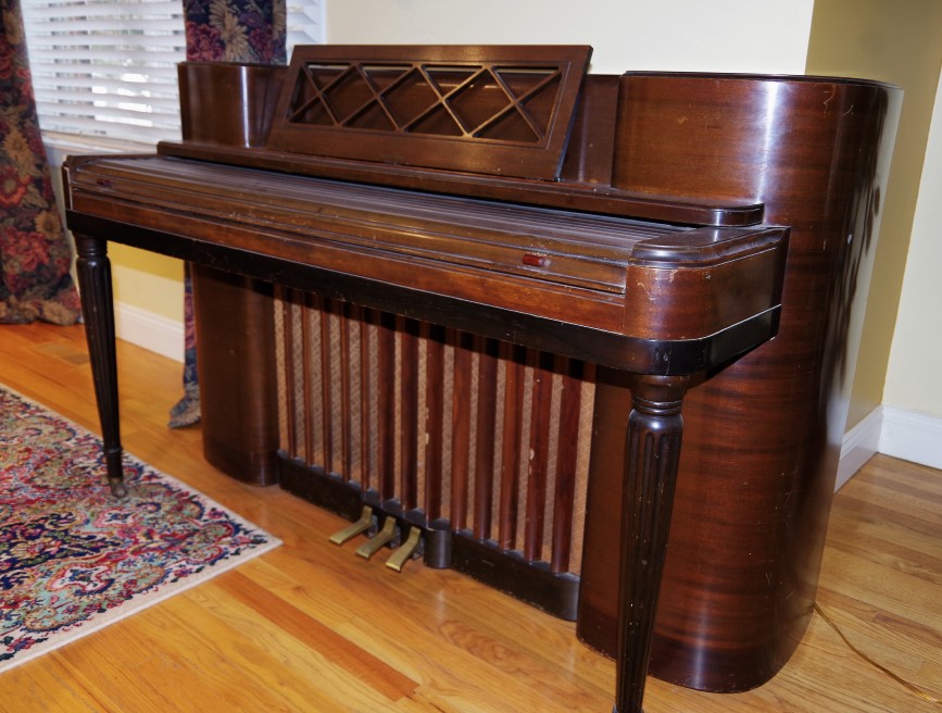 Wurlitzer 590 Upright Pedal Piano with Art Deco Detailing EBTH
