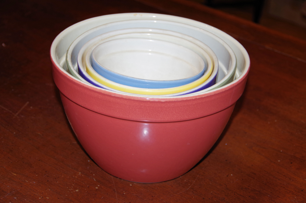 Set of Five Crate & Barrel Mixing Bowls Made in Portugal EBTH