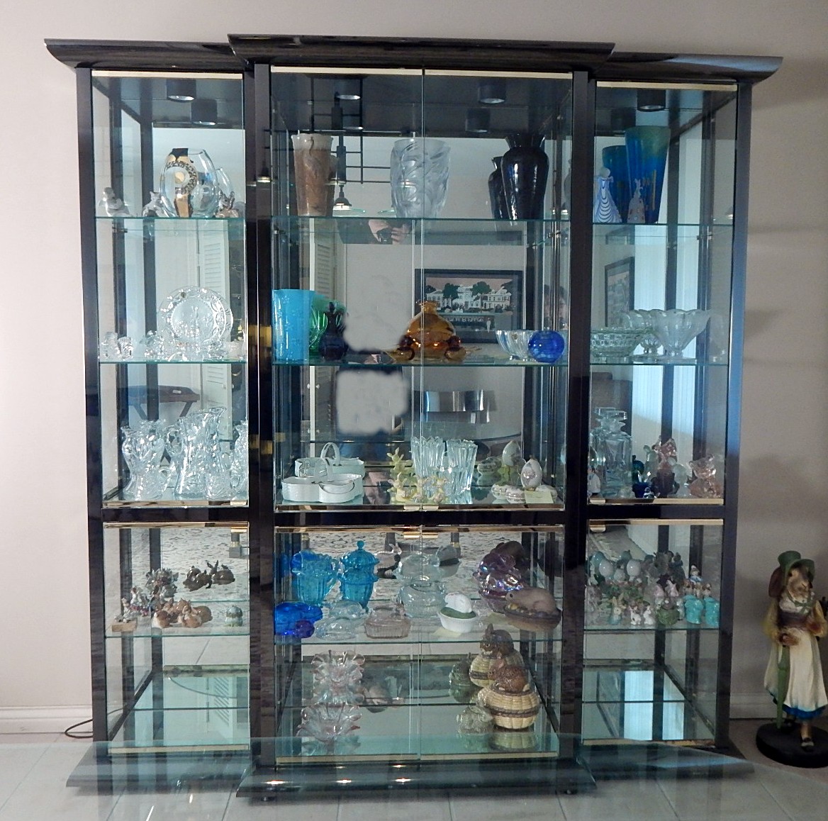 Large Contemporary Glass Display/China EBTH