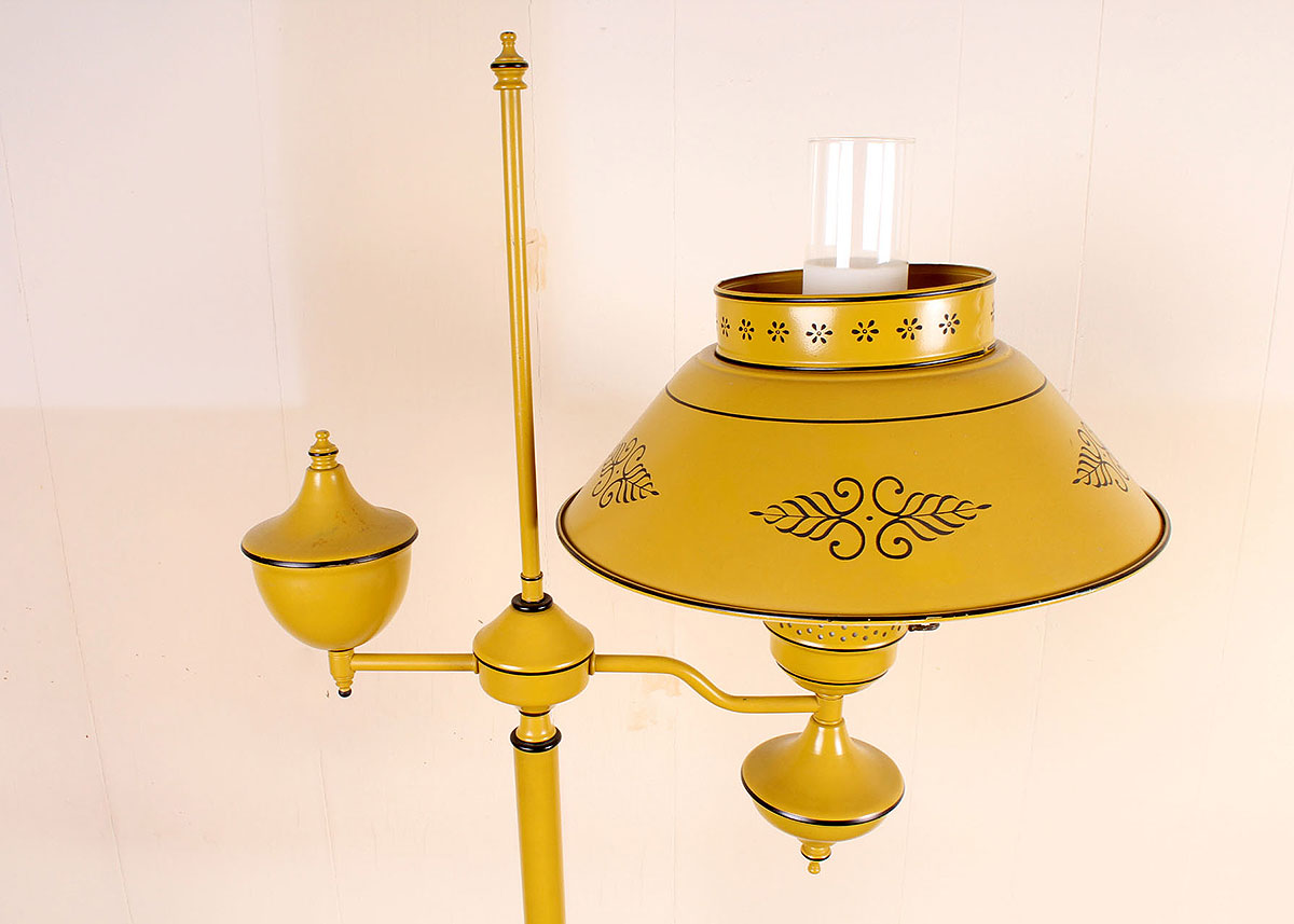 Vintage Yellow Metal Tole Floor Lamp EBTH