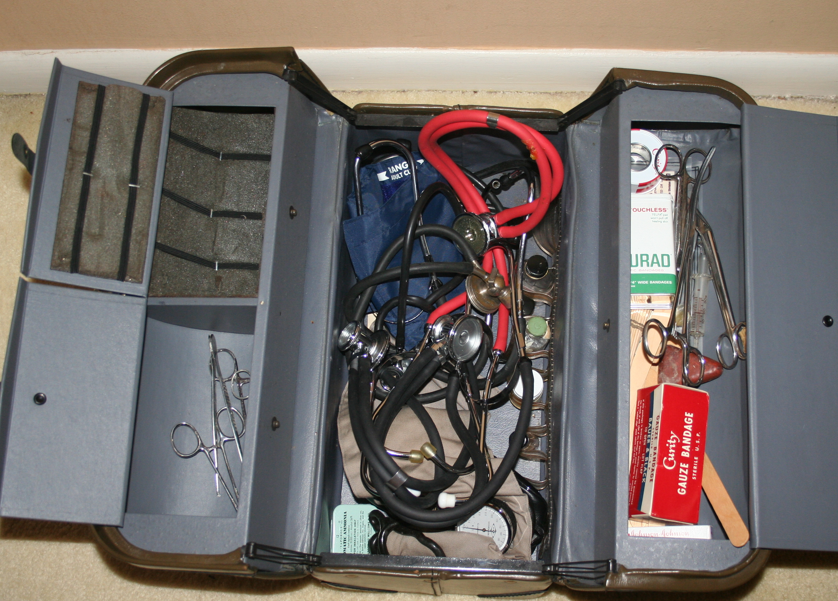 Vintage Medical Equipment Including Doctor's Bag EBTH