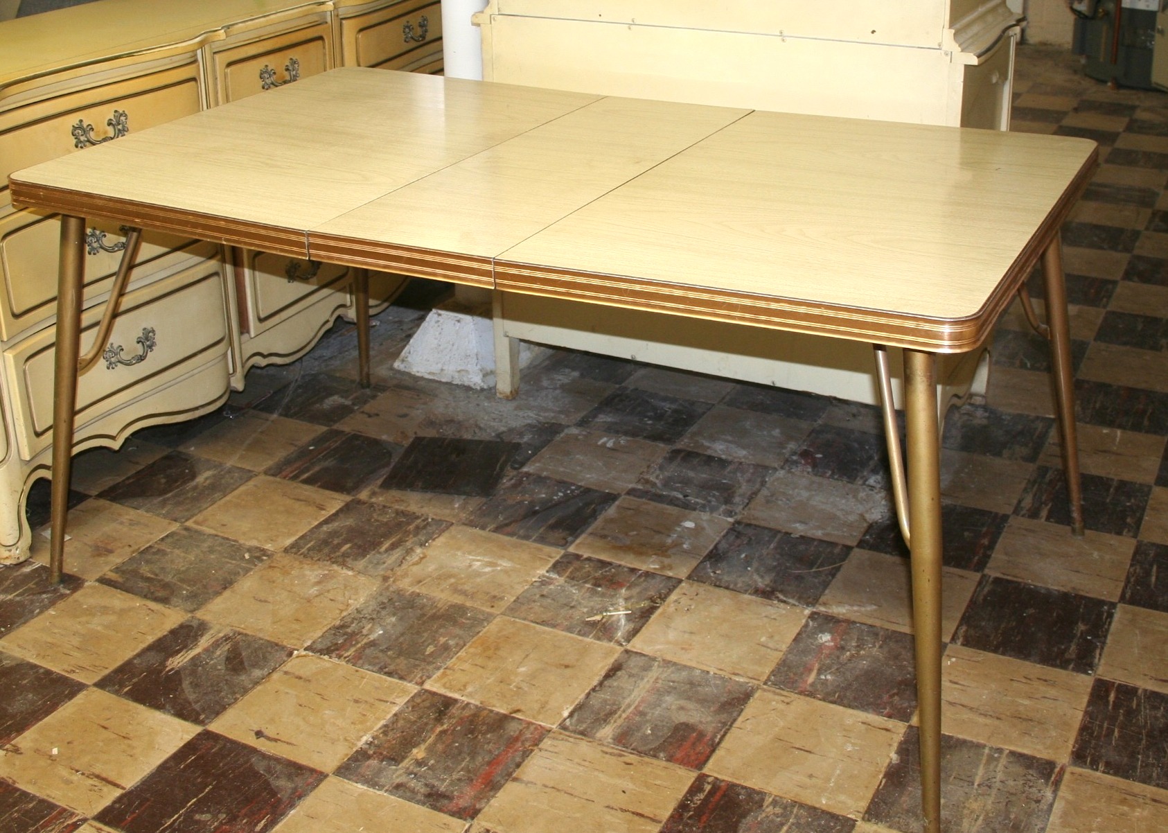 MidCentury Formica Kitchen Table EBTH