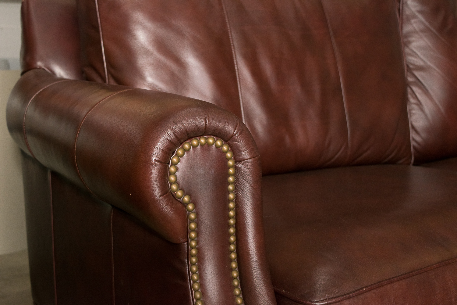 BradingtonYoung Leather Sofa EBTH