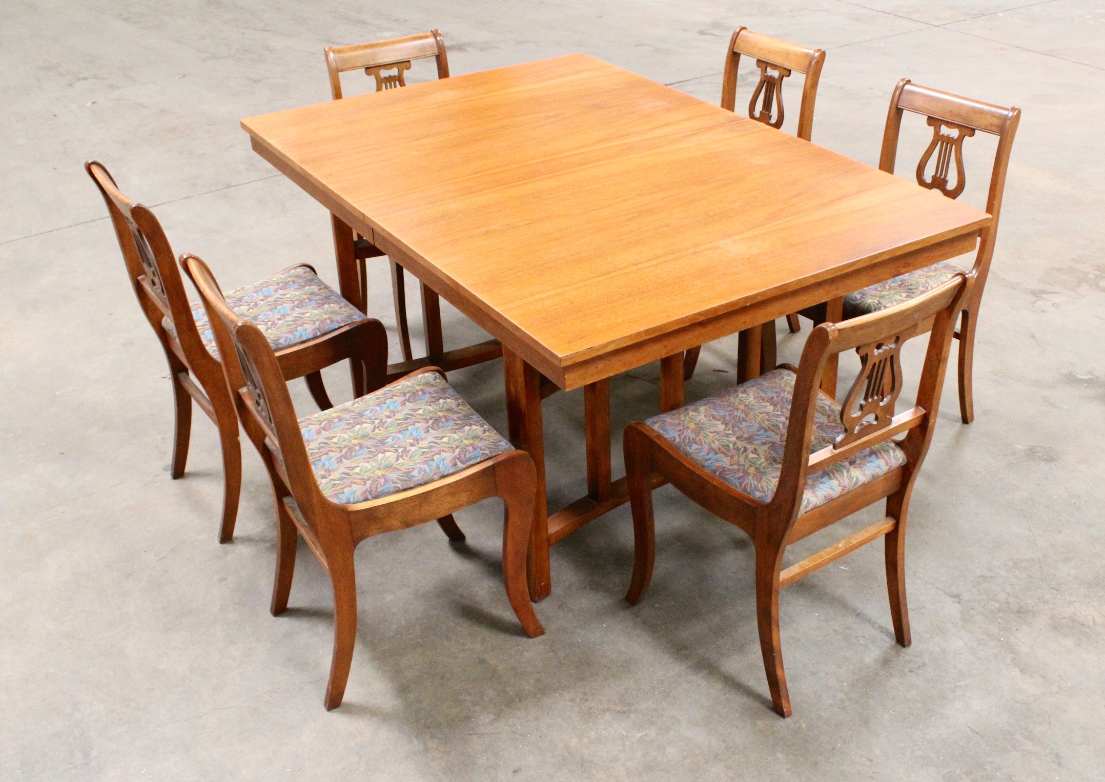 Vintage Oak Dining Table With Six Duncan Phyfe Style Chairs EBTH